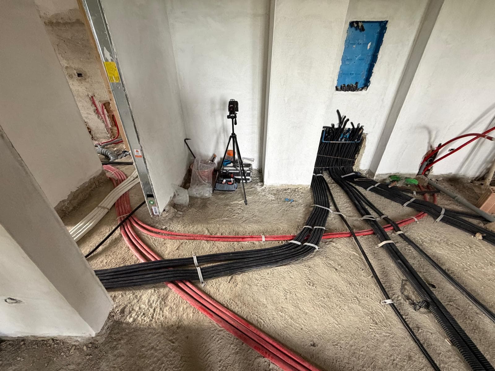 predisposizione reale di impianto elettrico civile in abitazione a Corigliano-Rossano