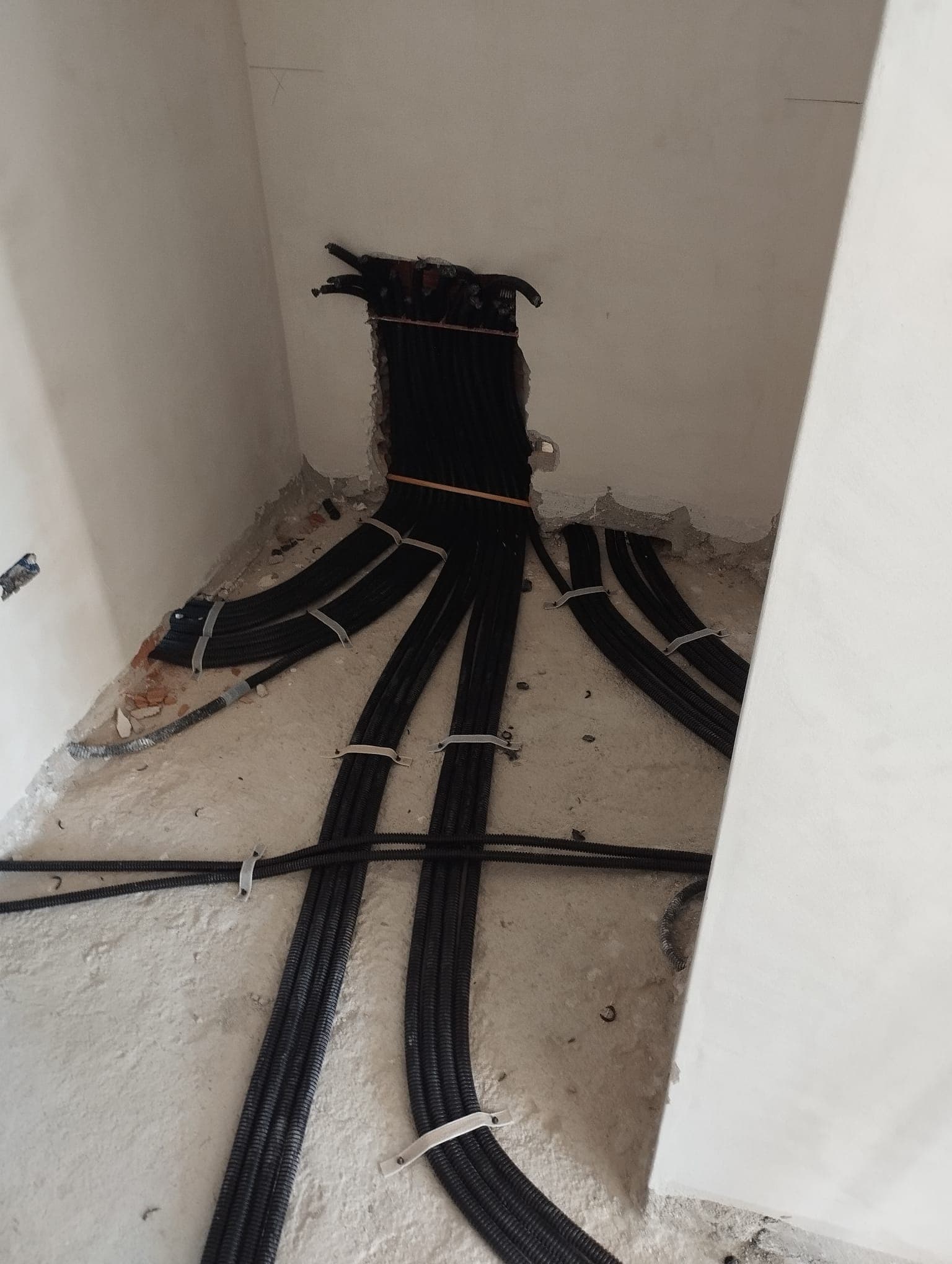 predisposizione reale di linee e comandi per automazioni elettriche a Corigliano-Rossano